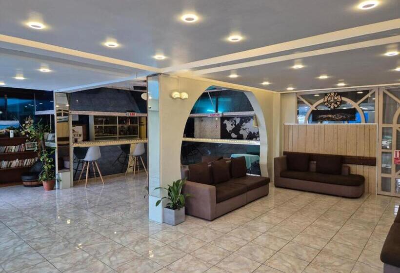 هتل Mountview Tourist Residence