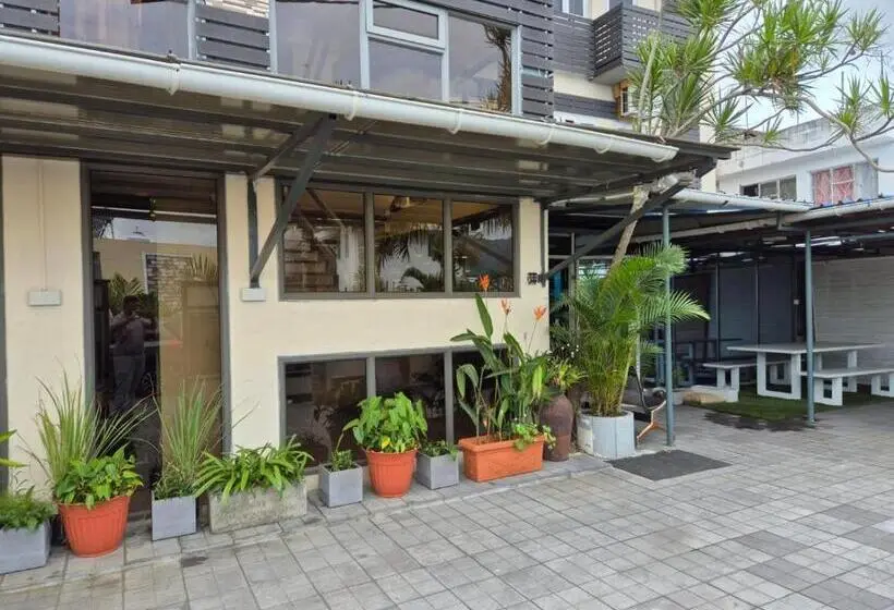 هتل Mountview Tourist Residence
