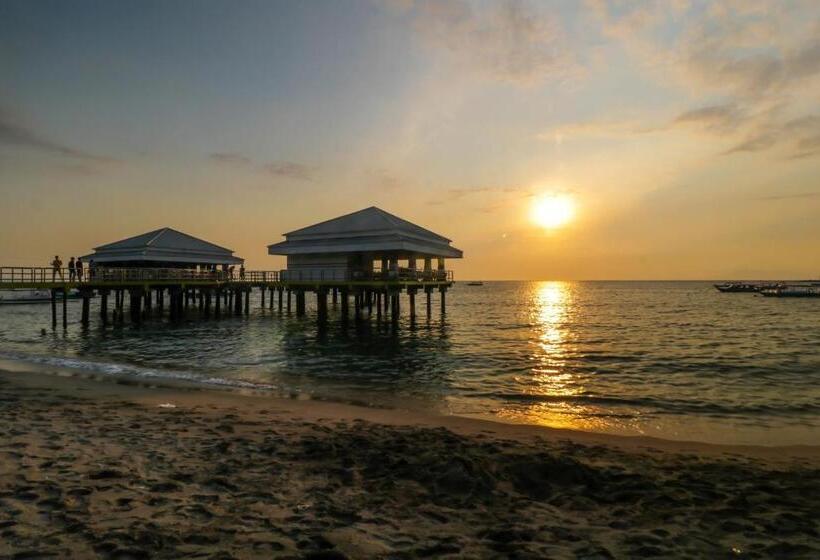 בית מלון כפרי Senggigi Villas