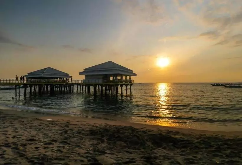 ホテル Senggigi Villas