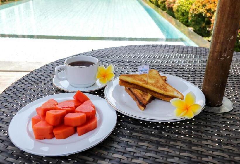 בית מלון כפרי Senggigi Villas