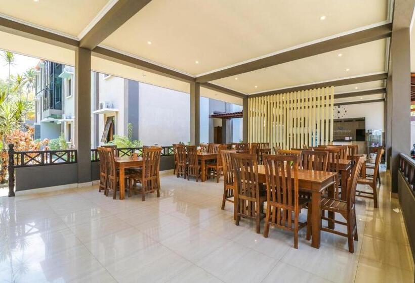 בית מלון כפרי Senggigi Villas