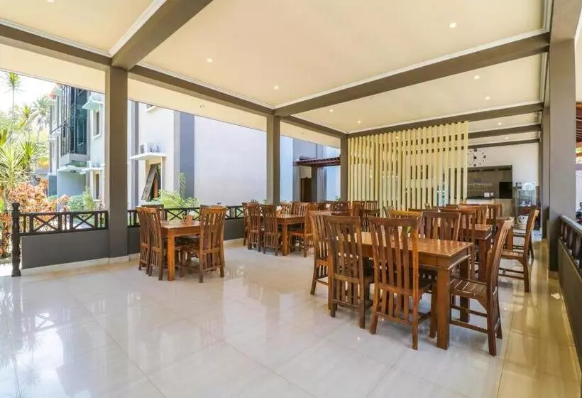 ホテル Senggigi Villas