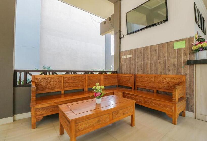 בית מלון כפרי Senggigi Villas