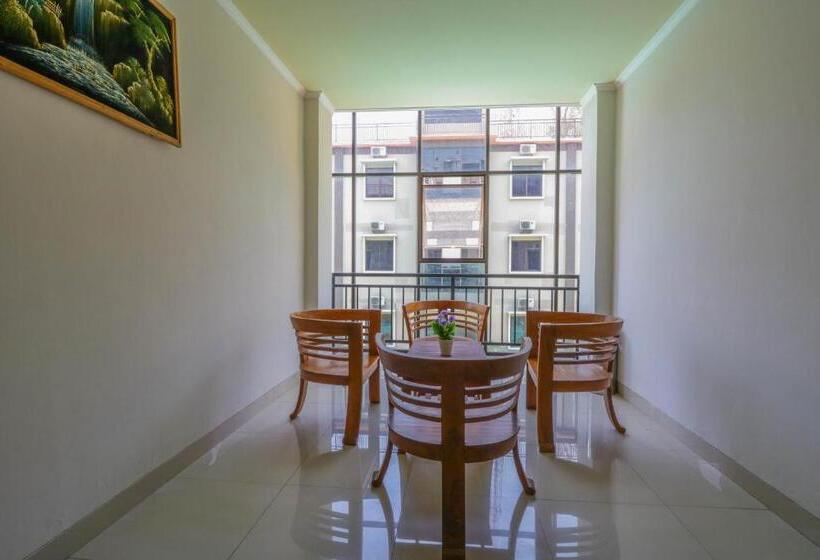 בית מלון כפרי Senggigi Villas