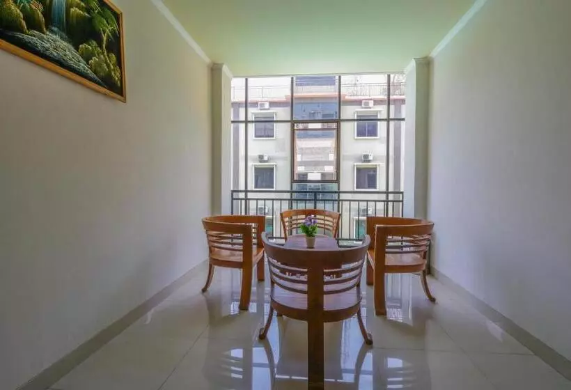 ホテル Senggigi Villas