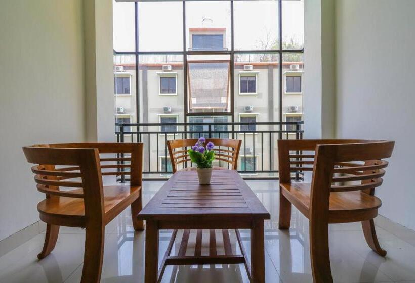 בית מלון כפרי Senggigi Villas