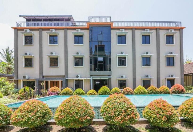 בית מלון כפרי Senggigi Villas