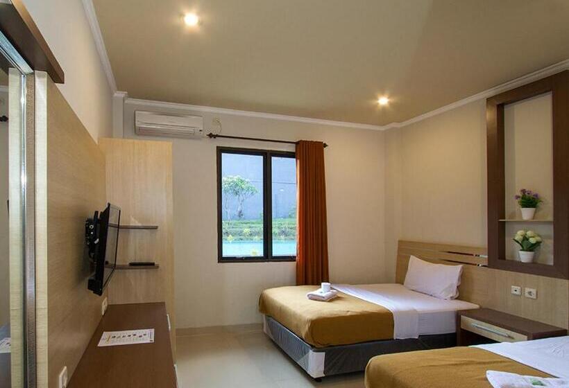 בית מלון כפרי Senggigi Villas