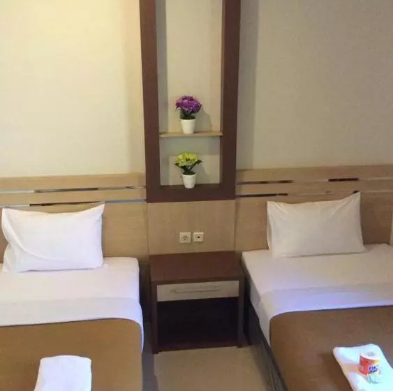 ホテル Senggigi Villas