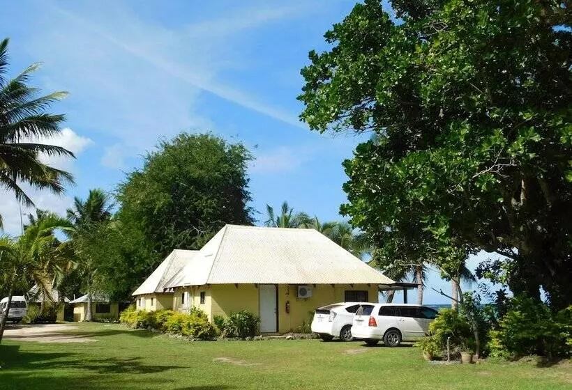 ホテル Namolevu Beach Bures