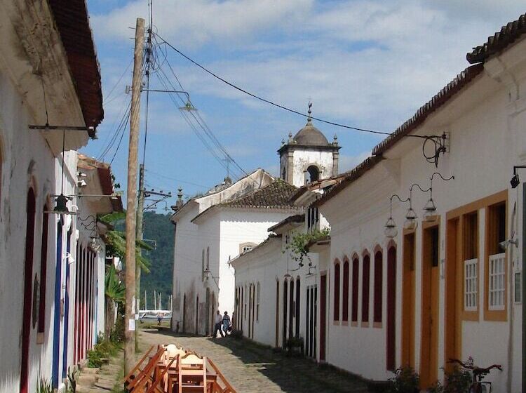 هتل Pousada Flor De Paraty