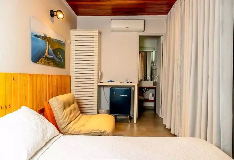 هتل Pousada Vila Jacaa