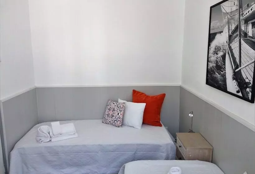 پانسیون Faro Cosy Guesthouse