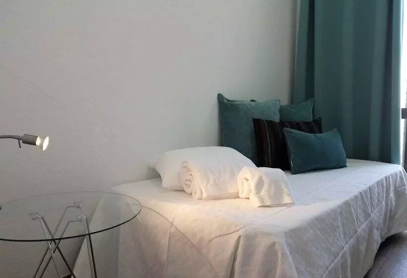 پانسیون Faro Cosy Guesthouse