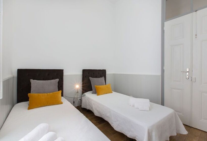 پانسیون Faro Cosy Guesthouse