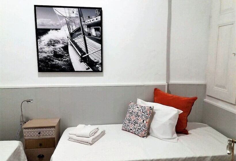 پانسیون Faro Cosy Guesthouse