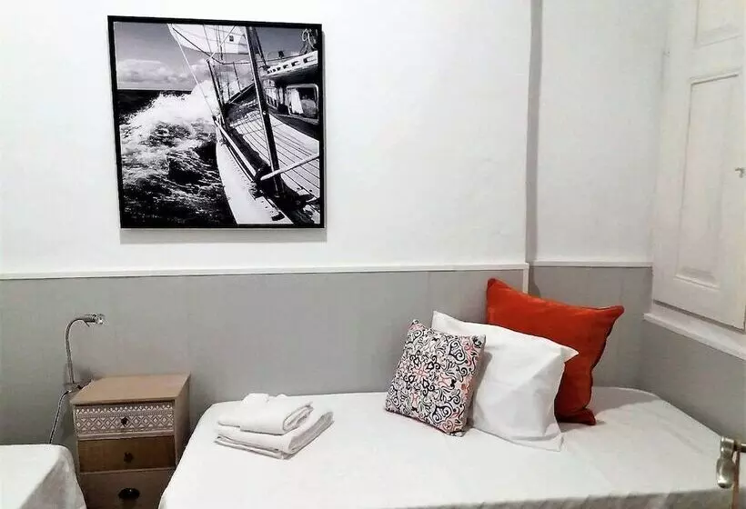 پانسیون Faro Cosy Guesthouse