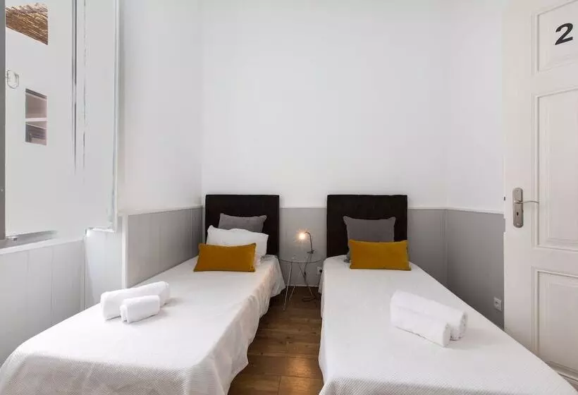 پانسیون Faro Cosy Guesthouse