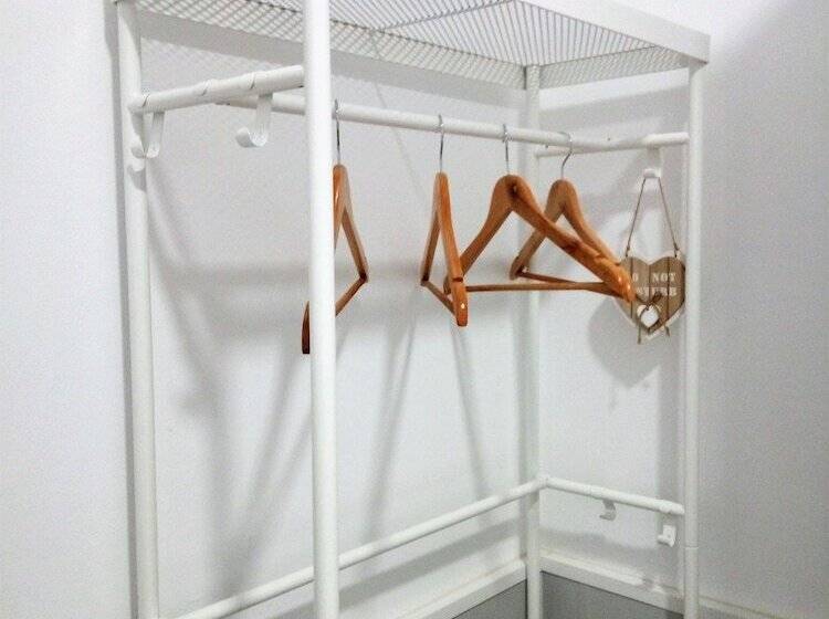 پانسیون Faro Cosy Guesthouse