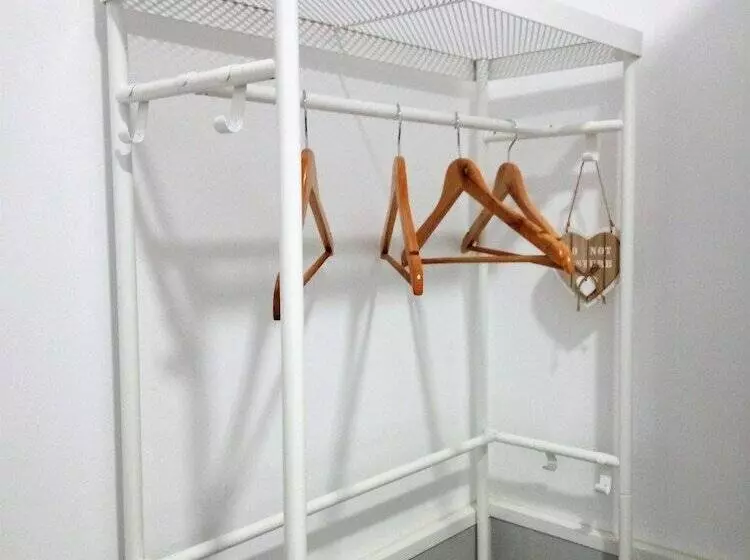 پانسیون Faro Cosy Guesthouse