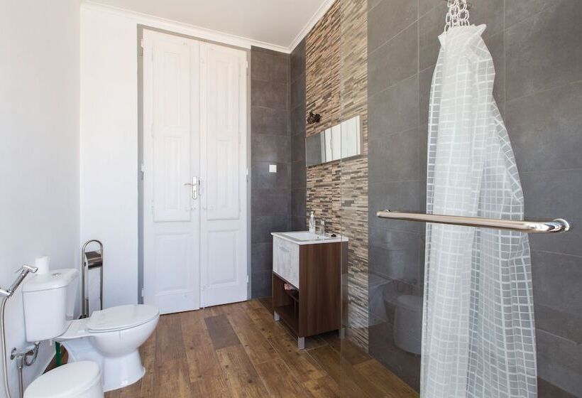 پانسیون Faro Cosy Guesthouse