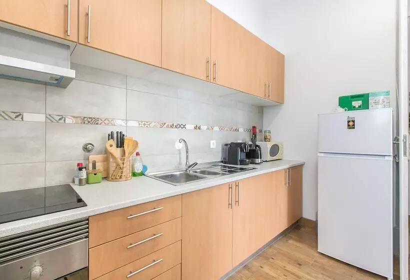 پانسیون Faro Cosy Guesthouse