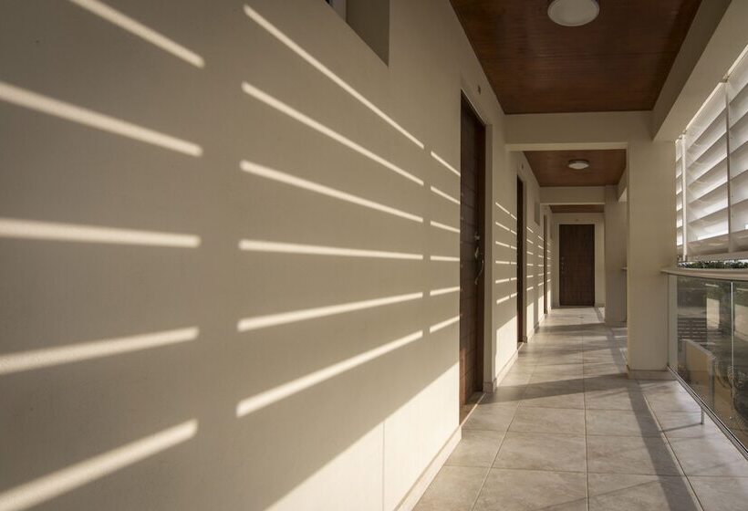 Costa Esmeralda Village