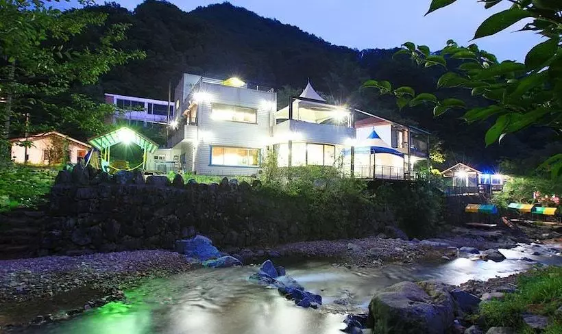 Forest Valley Pension