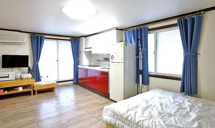 Forest Valley Pension