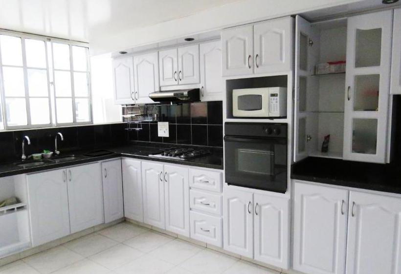 בית מלון כפרי Bogota House