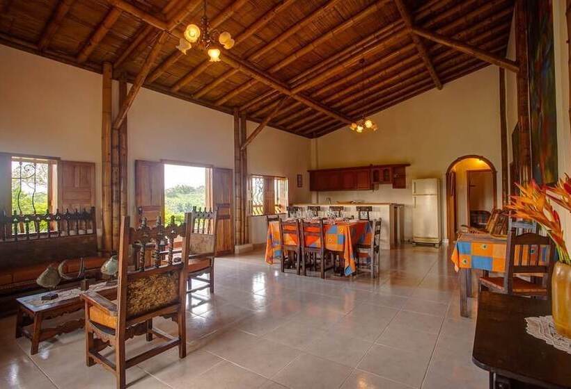 هتل روستایی Finca Agroturistica Alejandria