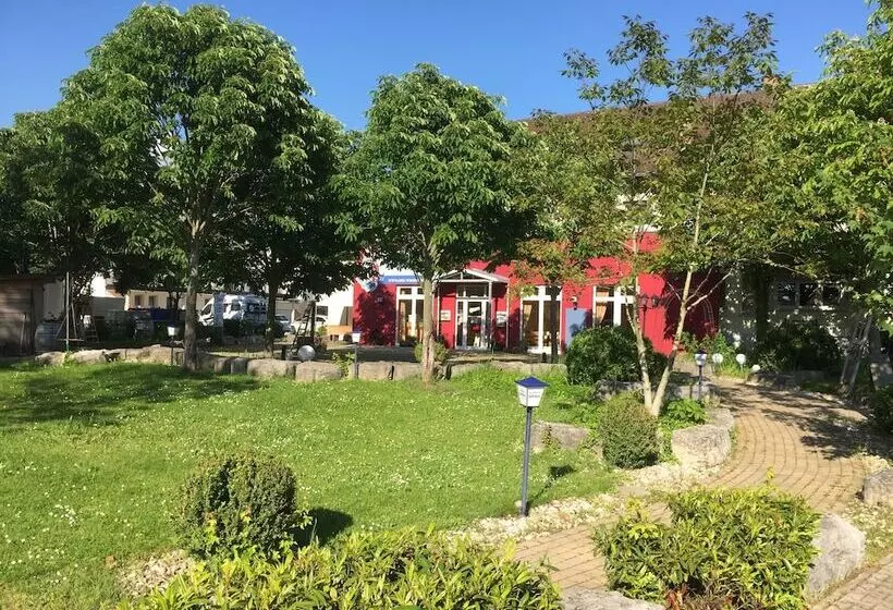 Majatalo Gastehaus Am Wasserpark