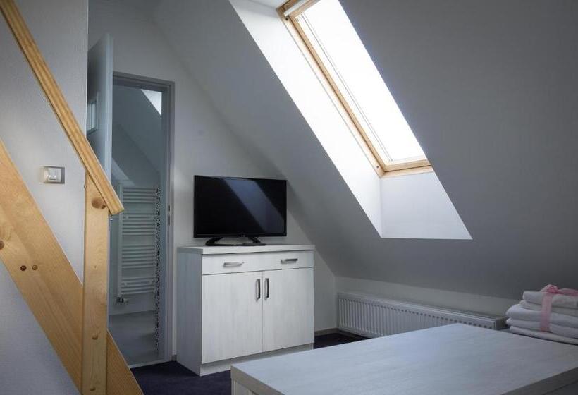 ペンション Villa Kiwi