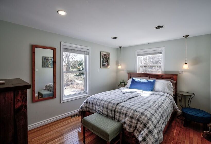 Finlay House Bed And Breakfast Niagara On The Lake