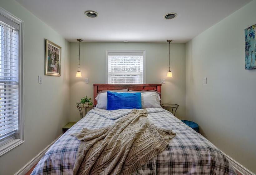 Finlay House Bed And Breakfast Niagara On The Lake