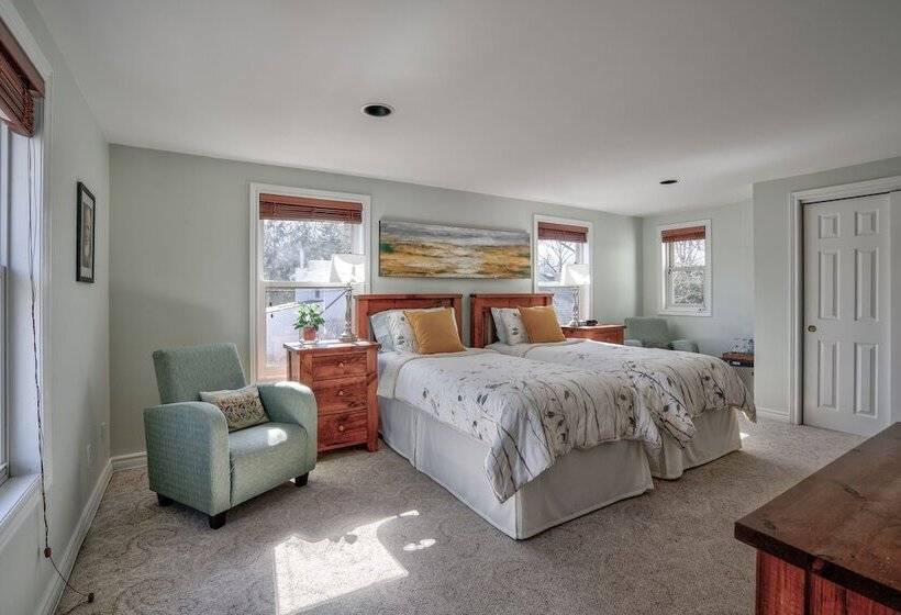 Finlay House Bed And Breakfast Niagara On The Lake