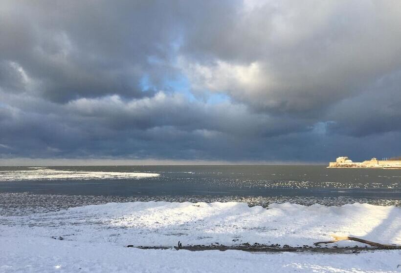 Finlay House Bed And Breakfast Niagara On The Lake