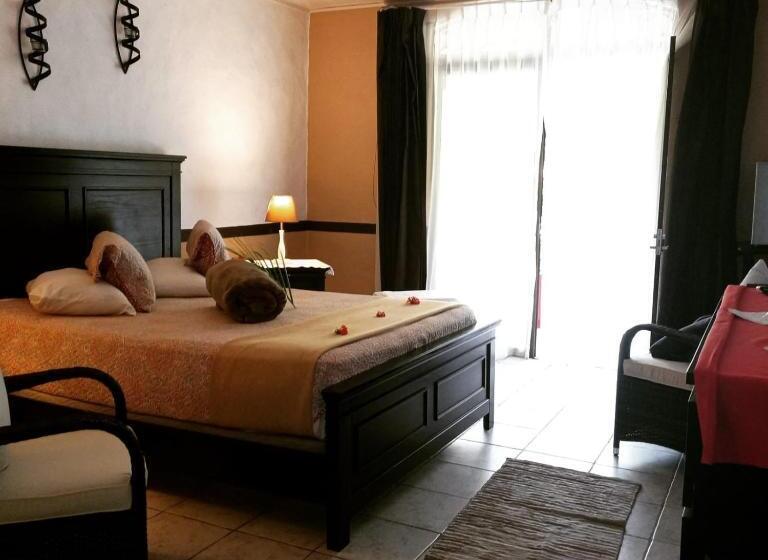 هتل Belvedere Playa Samara Costa Rica