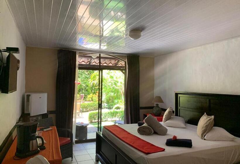 هتل Belvedere Playa Samara Costa Rica