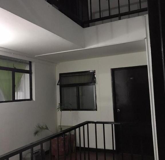 هتل Hostal El Eden Manizales