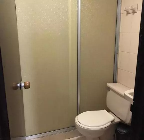 Hotelli Hostal El Eden Manizales