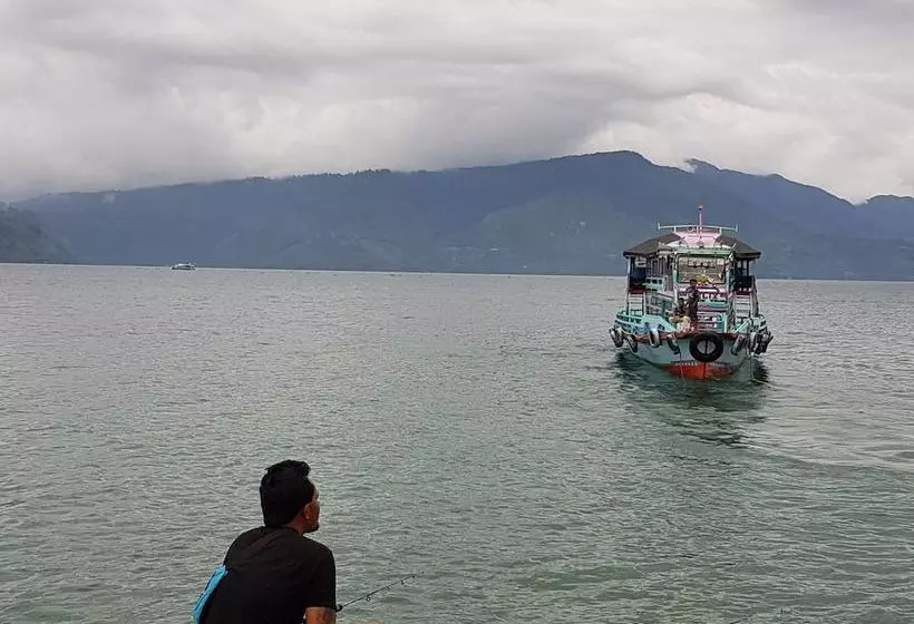 Hotelli Zoe S Paradise Waterfront