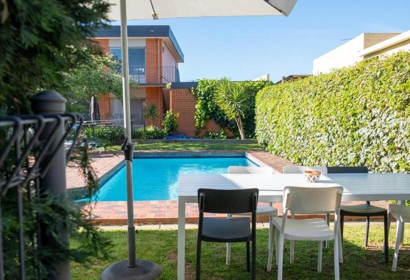 Мотель Parkview Motor Inn And Apartments