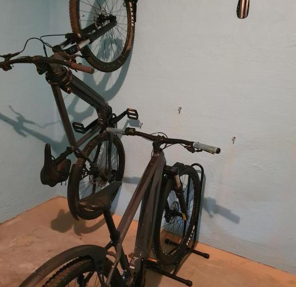 Мотель Parkview Motor Inn And Apartments