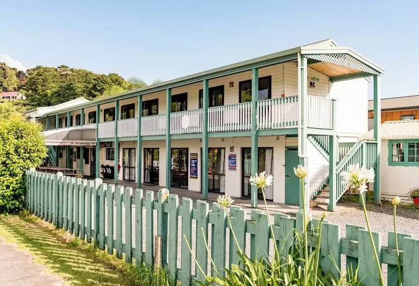 ユースホステル Bay Of Islands Lodge