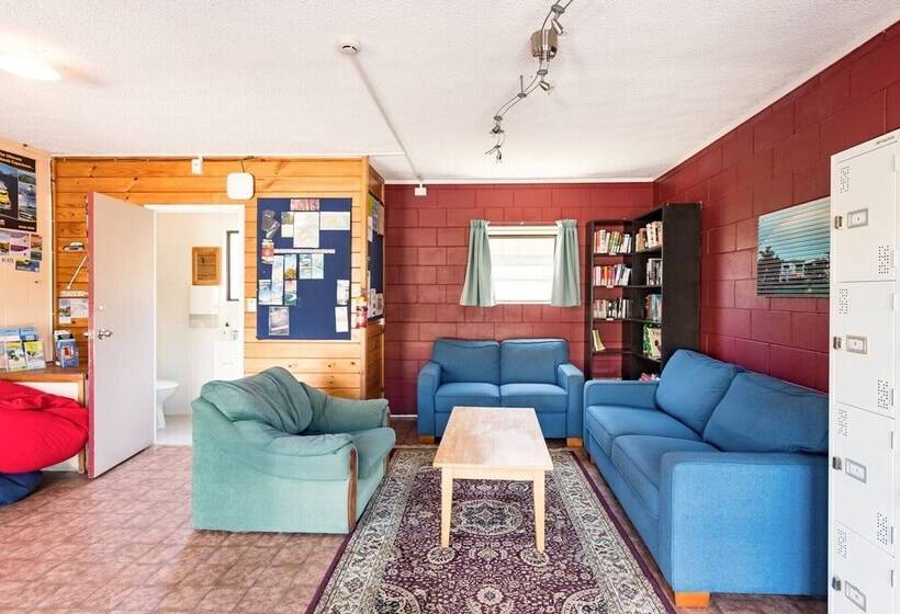 הוסטל Bay Of Islands Lodge