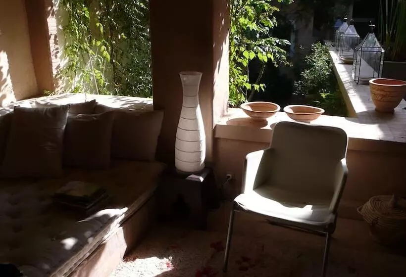 Aamiaismajoitus (B&B) Dar Zahia