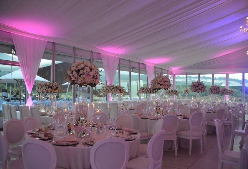 בית מלון כפרי Casambo Exclusive Guest Lodge