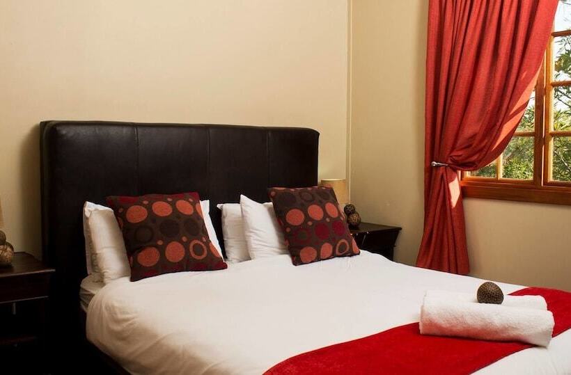 בית מלון כפרי Casambo Exclusive Guest Lodge